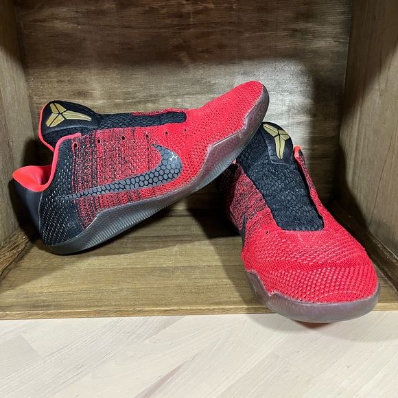 KrisMasquerade's tweet photo. So good I had to share! Check out all the items I'm loving on @Poshmarkapp #poshmark #fashion #style #shopmycloset #nike #ethnicindianwear: https://t.co/dxVs14jNgV https://t.co/bMwNmX8xFp