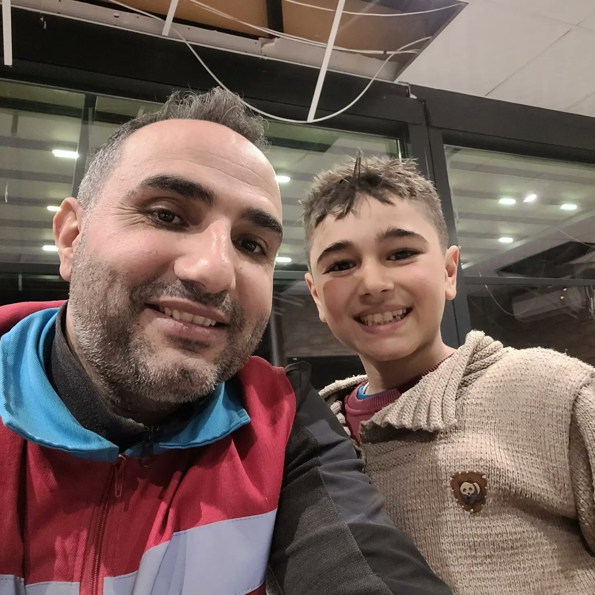 #Kocaeli  SYD Vakfi calisanlari olarak #hatay #Kırıkhan da 14 gün boyunca yardımların depremzede vatandaşlarımıza düzeli bir şekilde ulaştırmak için canla başla çalıştık. Devlet millet el ele yaralarımızı saracagiz🇹🇷 <a href="/SeddarYavuz/">Seddar Yavuz</a> <a href="/kocaelivaliligi/">TC Kocaeli Valiliği</a> <a href="/mehmetdem_25/">Mehmet Demircioğlu 🇹🇷</a> <a href="/deryayanikashb/">Derya Yanık</a>