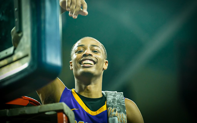 Helped by the shot of his life, <a href="/RomanBasketball/">Roman Bball</a> senior Xzayvier Brown secured an elusive <a href="/PCLAthletics/">Philadelphia Catholic League</a> championship on Monday night at the Palestra. <a href="/Owen_McCue/">Owen McCue</a> the story...

“To have him make that shot, to me he deserved it. That moment was his.”
cityofbasketballlove.com/news_article/s…