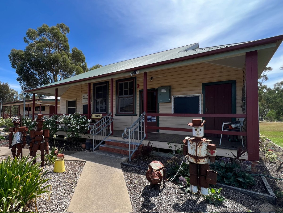 AdamAstill14's tweet photo. Wonderful visit to the delightful Conargo PS with @megananderson_9 this afternoon. Great to work with the staff on forward planning towards their digital maturity to build upon their great digital practice. #RuralAccessGap #smallschoolsaregreatschools https://t.co/1KJB7iw3Eg