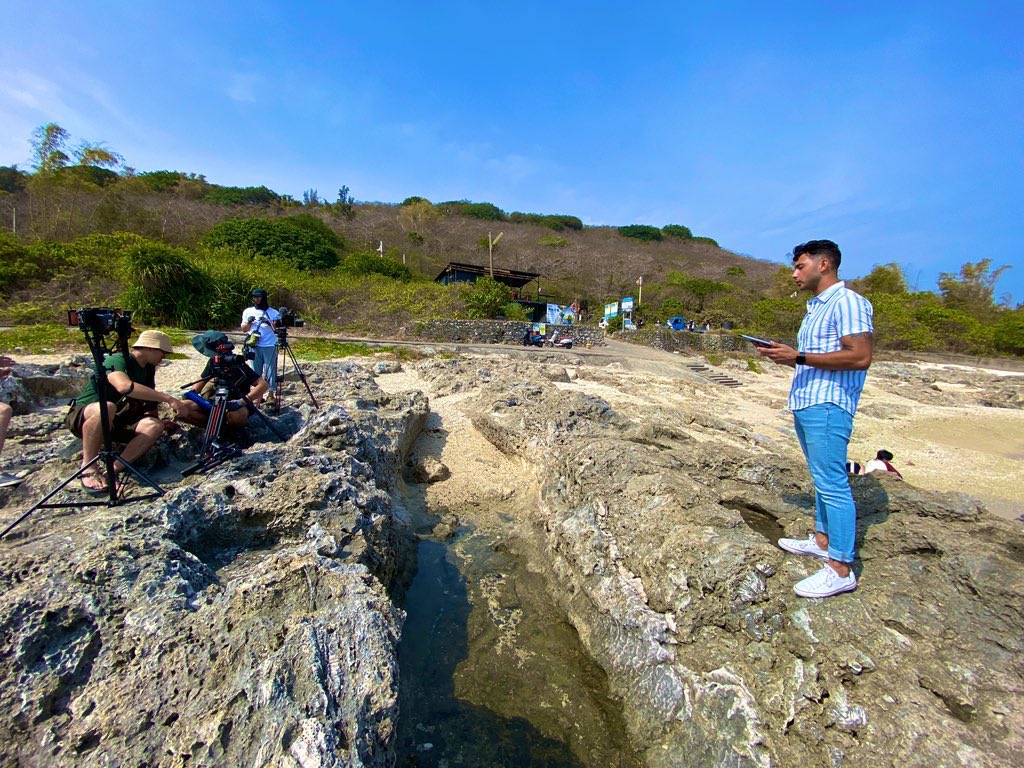 AzizJMulla's tweet photo. Can’t wait to share with you a new series called “Our Ocean” exclusively on @taiwanplusnews! Join us as we explore some of the biggest issues facing the ocean around this beautiful island including marine debris and how people are addressing it - watch this space 🇹🇼 https://t.co/GRG08XZvT5