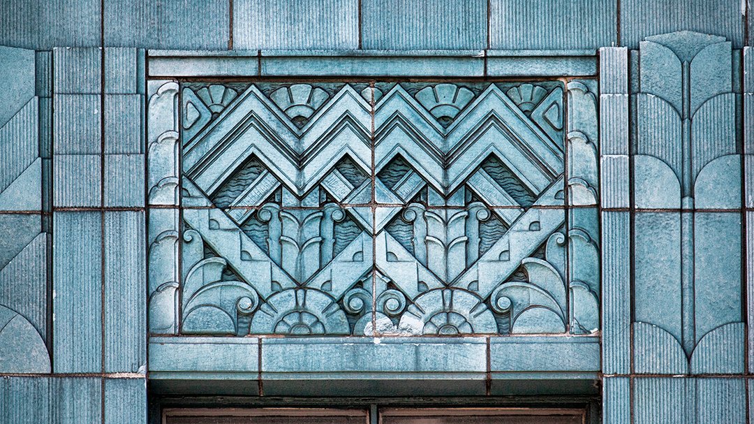 I am always a sucker for teal terra cotta. I know Los Angeles doesn't have the monopoly on it, but what it does have, it does so well.
#ArtDeco #Pellissier #WILshire #wesTERN #TerraCotta #zigzagmoderne