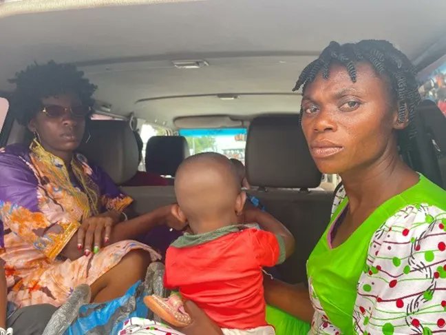 ACNURAngola's tweet photo. "Families belong together. No matter who they are or where they come from." 

Through voluntary repatriation, UNHCR Angola is allowing refugees to return to their country of origin to reunite with their families! #VolRep https://t.co/dyyuENTUPQ