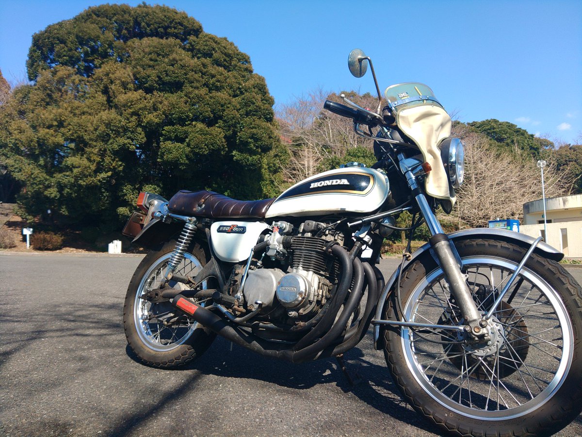 kurumaya_pro's tweet photo. 名前　くるまや
住み　鹿児島県出水市
年齢　３９

年齢が変わりましたので改めて…

#バイク乗りとして
#自己紹介
#CB350F
#CB400F
#CB500F
#CB550F
#CB750
#出水市
#鹿児島 https://t.co/kQKjBtsl01