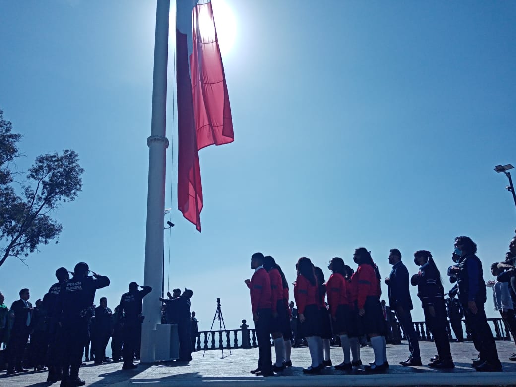 cbt_diaz's tweet photo. El @cbt_diaz  felicita su escolta escolar al participar en la ceremonia cívica del 24 de febrero llevada acabo en la explanada del cerro del Chapulín en el municipio de Chapultepec.
@SubRegTolucaBT
@DBT_Edomex
@geramonro05
@IsraelJeroL
@SupervisionBT04
@EdomexDgfa
@hectorhesilva https://t.co/zx95w2CSoO