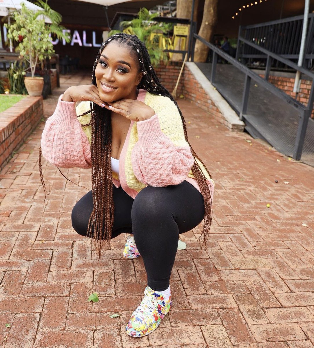 AdvoBarryRoux's tweet image. We don't care if Lady Zamar has talent or not, we don’t care if Lady Zamar is beautiful or not. The fact is we haven't forgotten how she nearly destroyed Sjava. Forgiveness will be under review after 15+ years, that's because our brother could have served time in jail for nothing