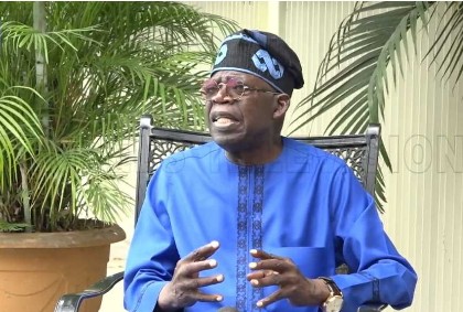 AustinUmezurike's tweet photo. Just 1 man! The rays of negativity, the magnitude of treacherous forces deployed, Churches in Nigeria, Uninformed Nigeria young people, His party, his kinsmen, other tribes he gave comfort, all against this 1 man but he defeated them all!. @officialABAT @OfficialAPCNg https://t.co/YhnbC8aIVE
