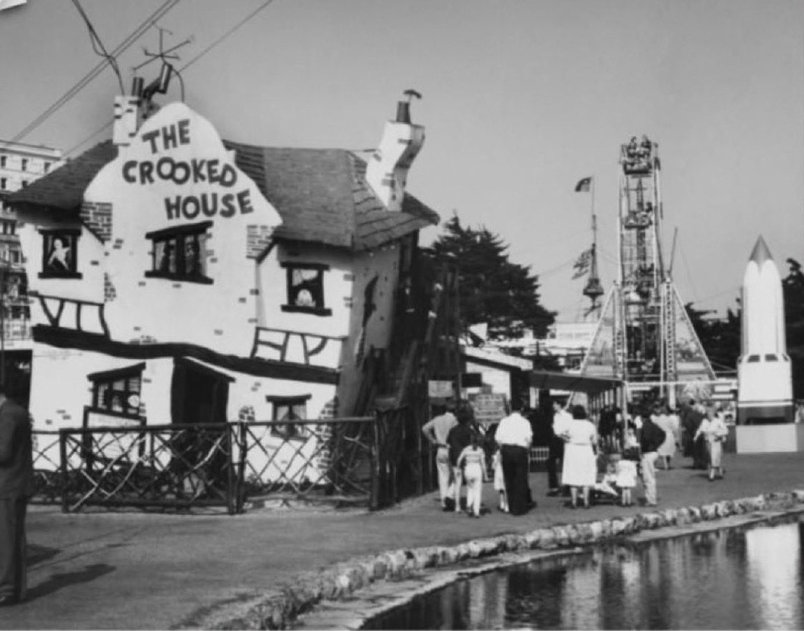 Southend on Sea was always a popular destination for those Eastenders looking for a seaside break. I know many will recall Peter Pan’s Playground and in particular, the Crooked House - something I have visited many times - anyone else?… #eastend #History #southendonsea