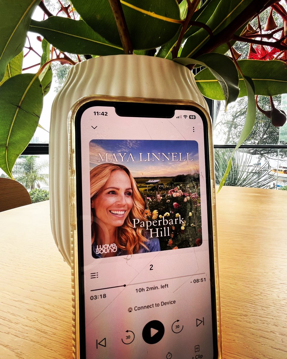 Caroline Beecham tweet media