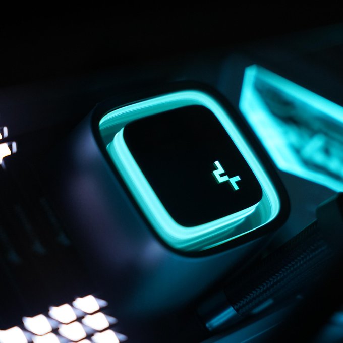 Deepcool_Espana's tweet photo. Azul de glaciar？ o verde de DeepCool🤪？
#LS320 #LS520 #LS720 

#PC #Videojuegos #Informatica #RGB #PCGaming   #disipador #pcgames #CPU #cooling #Intel #AMD https://t.co/DGRpbAlBNI