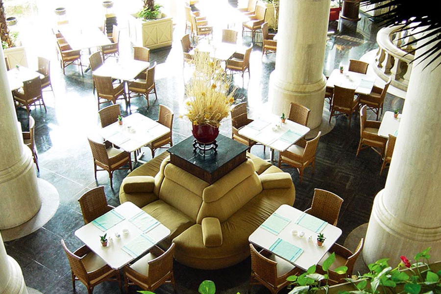 fllfurniture's tweet image. Fulilai Hotel Restaurant Furniture Sets Tables with Chairs

The solid wood design is thick and simple. With white cushions, it is soft and comfortable.

See more: bit.ly/3EDAZoz
#restaurantfurniture #hotelfurniture #restauranttable #furniture