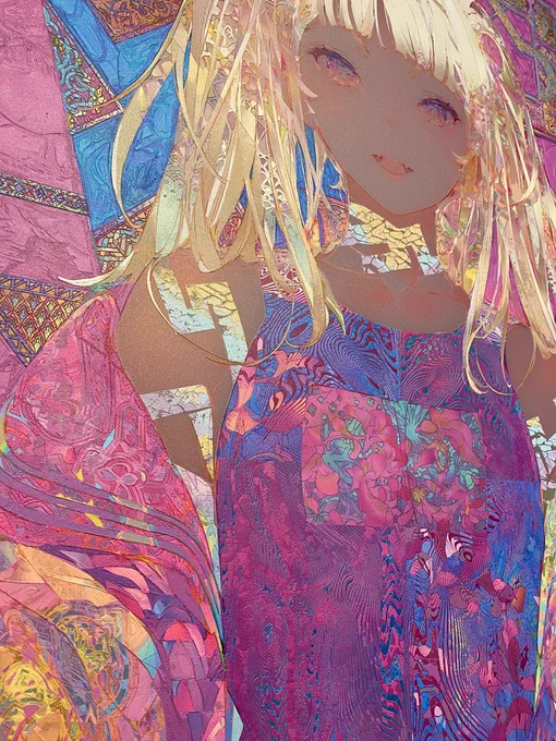 タイキ()の作品"Enigma 2nd edition"はアナログ絵画的なテクスチャ効果を再現するためにUV印刷が使用されたイラスト作品です。本展示会用に制作されたエディションではアクリルを支持体としています。 