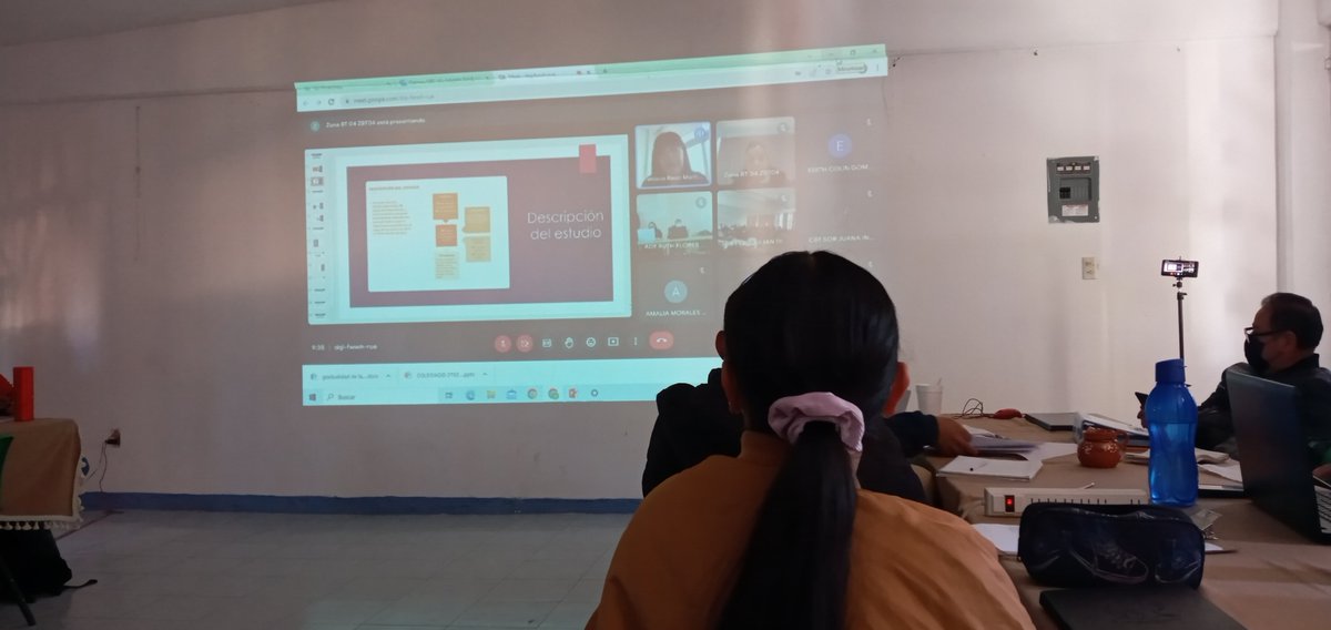 cbt_diaz's tweet photo. El @cbt_diaz felicita a la Dr. Ana Razo por la video conferencia Sensibilidad de Genero en las practicas Docentes de la EMS, impartida en la jornada académica, fase ordinaria.   
@SubRegTolucaBT
@DBT_Edomex
@geramonro05
@IsraelJeroL
@SupervisionBT04 
@EdomexDgfa
@hectorhesilva https://t.co/ct3kERr2Ep