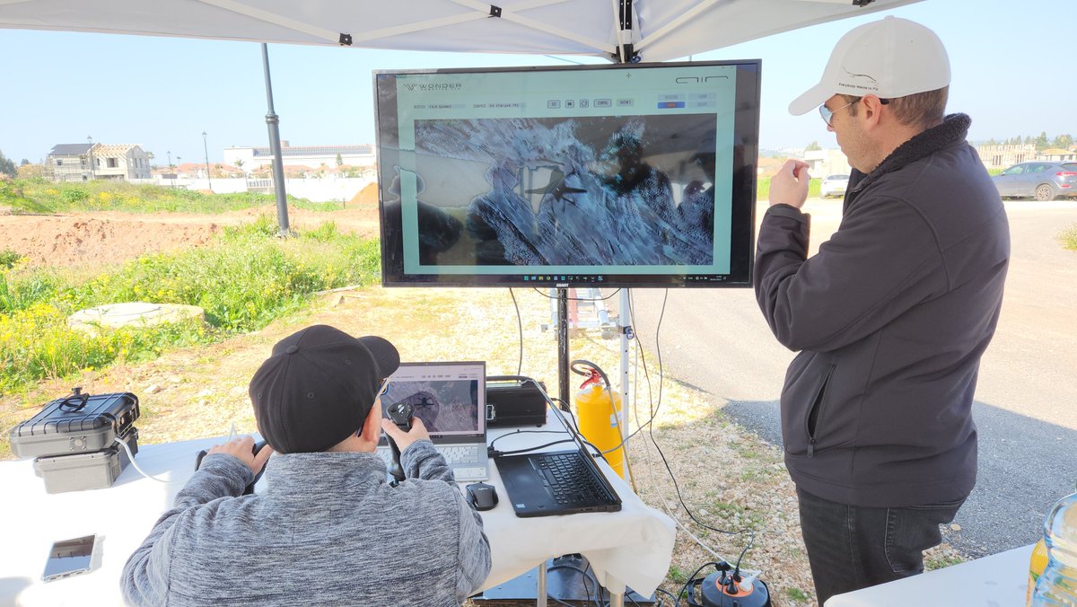 wonderrobotics's tweet image. Flying #eVTOLs in our day-to-day lives is closer than ever with Wonder Robotics’ #HoverSafe, the first #eVTOL Advanced Pilot Assistance System. 

Last week, we demonstrated to our partners from @AirEvtol how safe and easy it would be for the pilot to fly #AirOne with #HoverSafe!