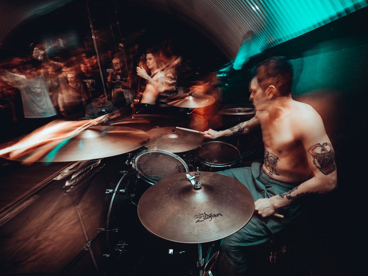 andybazebd's tweet photo. Upraised
London
February, 2023

Sony A7iv - 20mm

#ukhc
#norelief 
#concertphotography 
#lowlightphotography 
#gigphotography
#liveshots 
#gigphotographer
#sonyshooter
#sonyalpha
#instadaily
#musicphotographer
#enginerooms
#london
#uk 
#musicphotography
#colourphotography https://t.co/SJwhqvu0IE