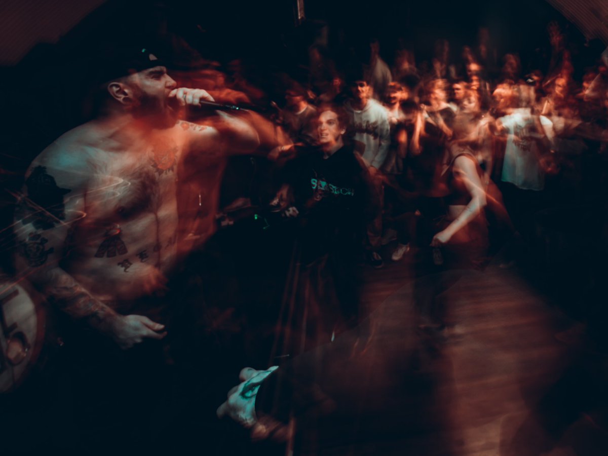andybazebd's tweet photo. Upraised
London
February, 2023

Sony A7iv - 20mm

#ukhc
#norelief 
#concertphotography 
#lowlightphotography 
#gigphotography
#liveshots 
#gigphotographer
#sonyshooter
#sonyalpha
#instadaily
#musicphotographer
#enginerooms
#london
#uk 
#musicphotography
#colourphotography https://t.co/SJwhqvu0IE