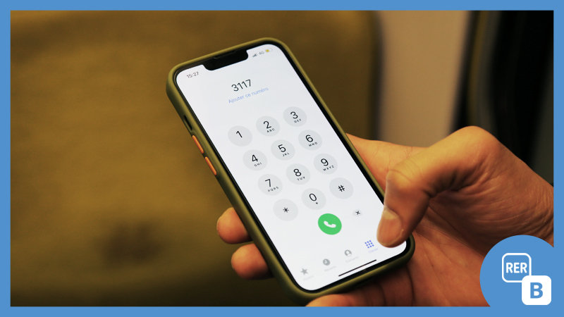 [❗️#Numerodalerte] Si vous êtes victime ou témoin d'une situation qui présente un risque pour votre sécurité ou celle des autres voyageurs, dans votre train ou dans les espaces de transport : appelez le 3117 📱 ou envoyez un SMS💬 au 3117 7. Ce service est ouvert 24h/24 et 7j/7.