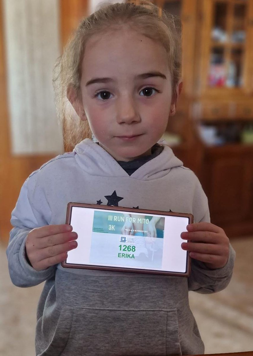 AEPMI's tweet photo. 🏃‍♂️👉hoy es el último día de la III #RunforMito , anímate a participar y sube tu foto! 📸#porlainvestigación #enfermedadesmitocondriales #RareDiseaseDay https://t.co/XT84OXXl0X https://t.co/WwmDgH3UFv