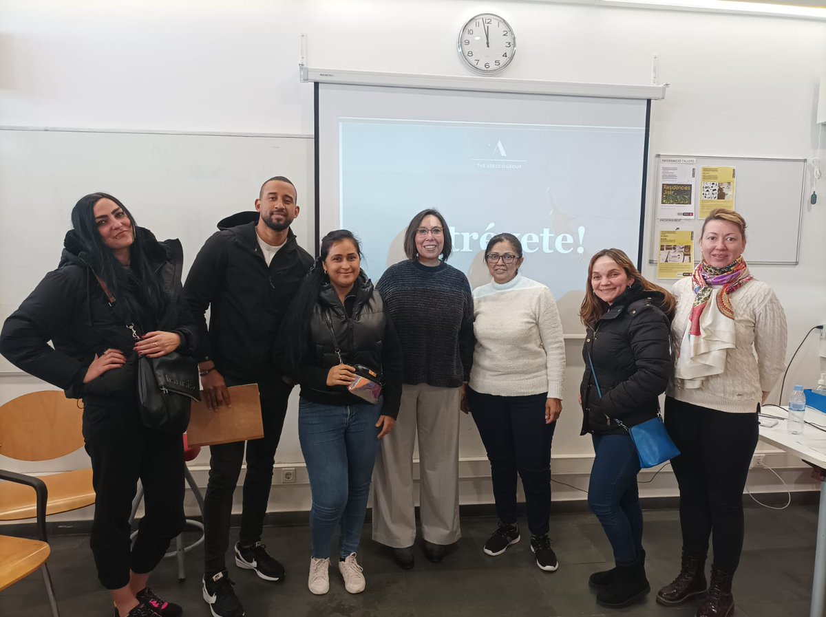 Accem_ong's tweet photo. Gracias a la colaboración con la empresa @adecco_es en #Barcelona personas migrantes y refugiadas han participado en el taller "Cómo superar una entrevista"; una formación que contribuye a mejorar sus habilidades en el proceso de búsqueda de empleo. #EmpleaIN #AccemARIADNA . https://t.co/EG9x8jkgm3