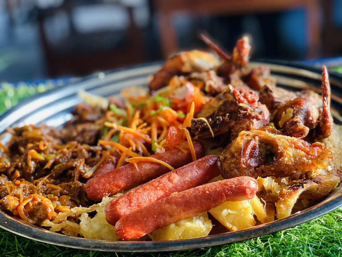 neyscassava's tweet photo. Wale Wazee Wa Visinia Tuna Menu Zenu Pambe Kabisaaaaa😋😋😋...
@badrujumah @YusuphMbilinyi8 @iHumphreyz @VwalaViola @ScholaDecaprado 

📍TUNAPATIKANA KIJITONYAMA KAJENGE ROAD NA DELIVERY TUNAFANYA PIA!!

📍OPENING HRS(MONDAY-SATURDAY 10am-10pm SUNDAYS 12pm-10pm)

📞0713418107 https://t.co/edyci5jpQF