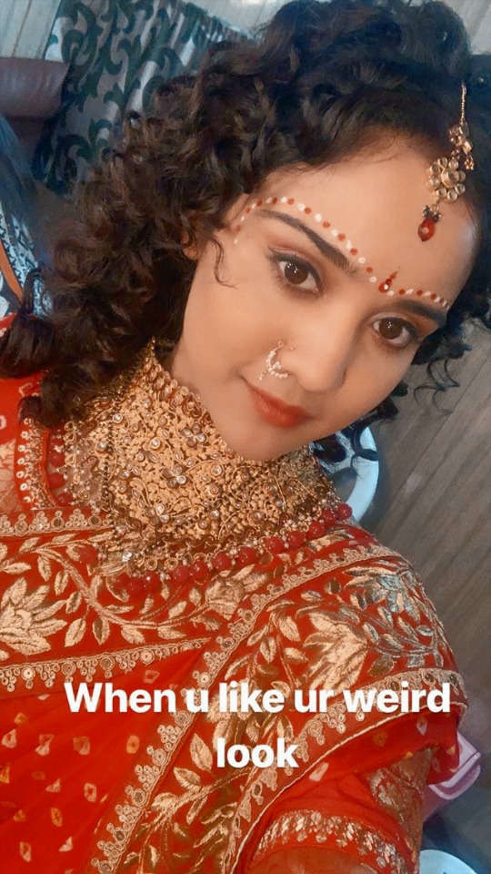 AnishaS_tweets's tweet photo. These stories. 

Ashi looked BOMB AF. 

SAMAINA KI SHAADI KE 4 SAAL https://t.co/67iFva6cxd
