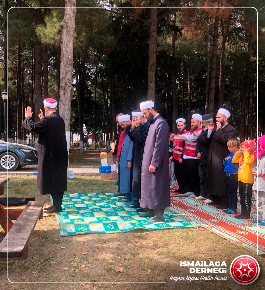 ismailaga_cami's tweet photo. 📍   Adıyaman'da depremden etkilenen çocuklarımıza hediyelerimizle moral veriyor, cemaatle namaz ve sohbetlerle vatandaşlarımızın gönüllerine bir nebze merhem olmaya çalışıyoruz. https://t.co/b4D8NebVFX
