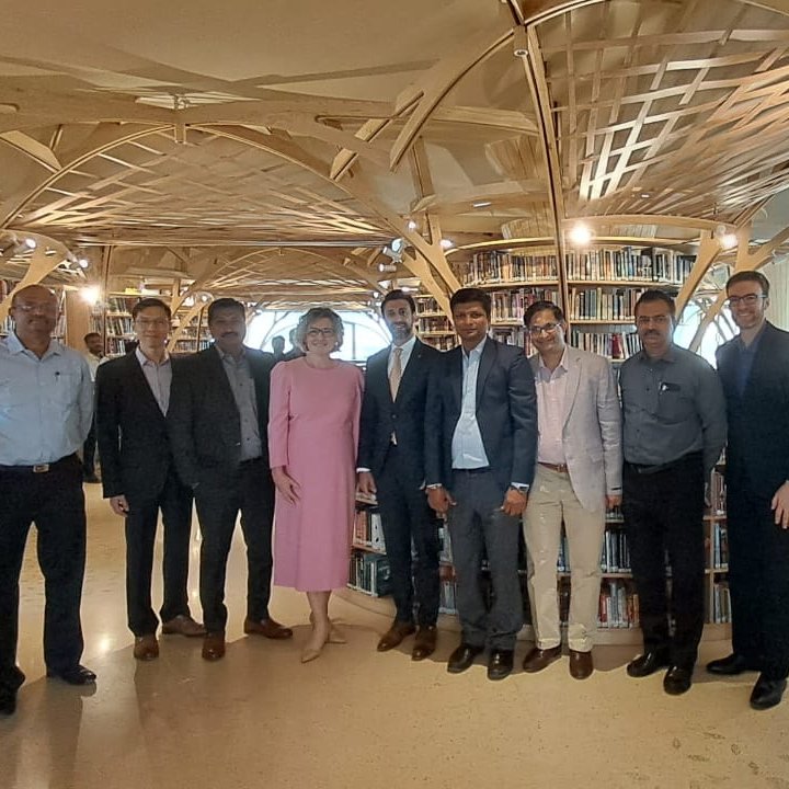 DiedrahKelly's tweet photo. Thrilled to visit to the iconic 🏏Cricket Club of India &amp; the library which is designed w. #CanadianWood. 

Breathtaking use of natural lighting &amp; 🇨🇦ian wood sourced from sustainable forestry practices provides a unique experience to book lovers.

Great example of 🇨🇦🤝🇮🇳 #CdnBiz https://t.co/DmAoBYmoMQ