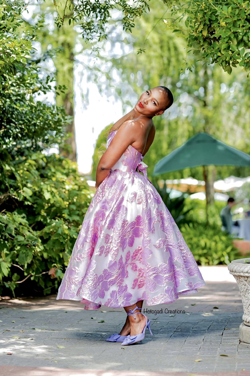 Mmereko wa matsogo aka… 💜

Instagram.com/hotogadicreati… 🙏🏾