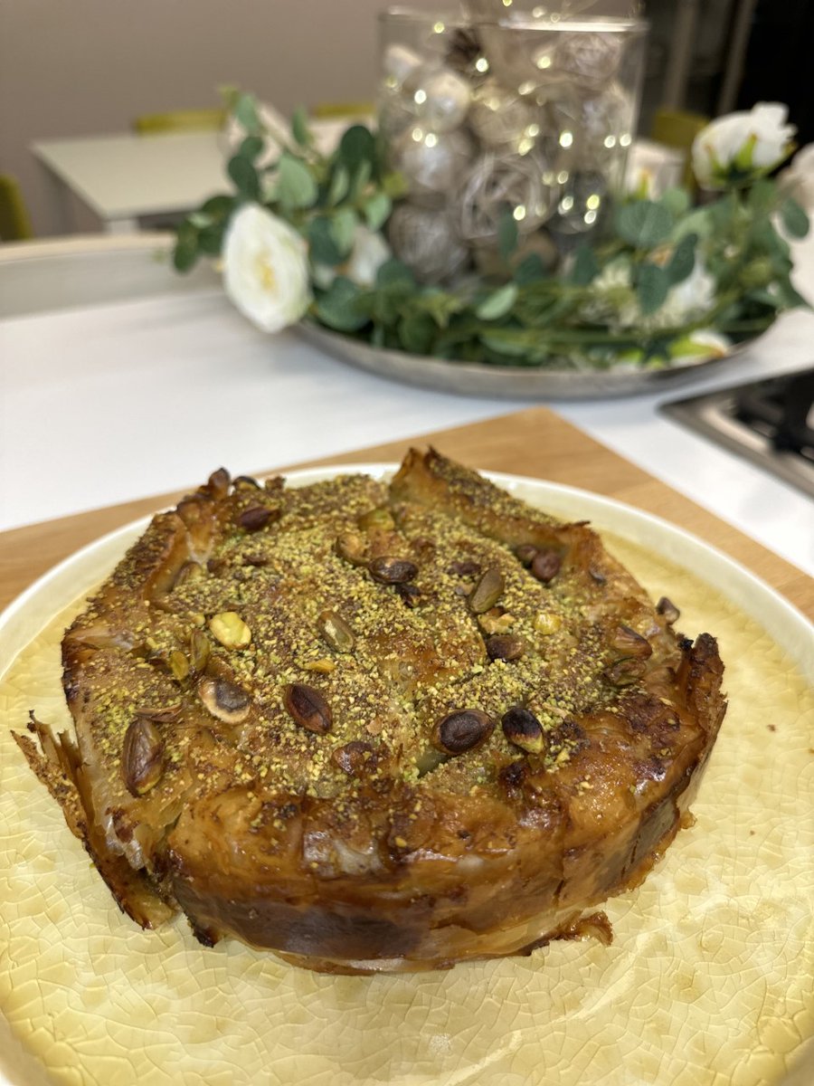 #ValeriaRaciti, vincitrice di #Masterchef 8 propone  la ricetta del #baklava per esaltare il #pistacchio siciliaedonna.it/ricette/valeri… via <a href="/siciliaedonna1/">Sicilia&Donna</a>