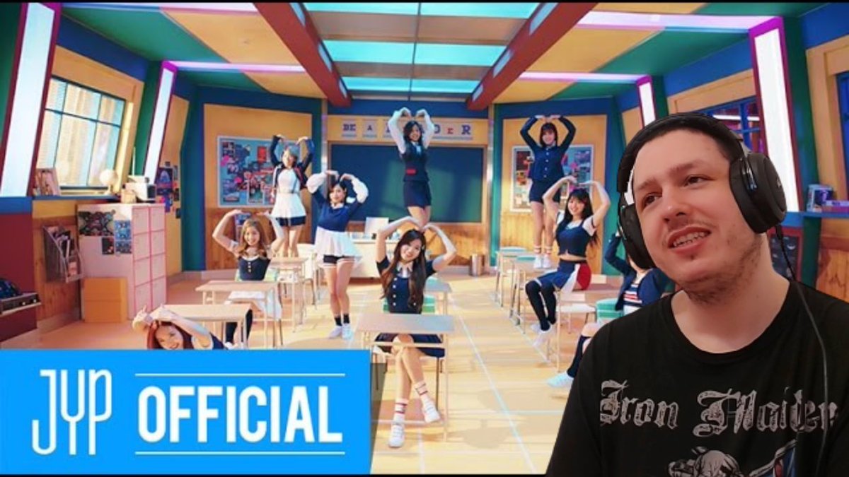 Fun song ! First Time Reacting To TWICE 'SIGNAL' M/V youtube.com/watch?v=EcP58e… #twice #TWICE_ConceptPhotoD4 #TWICE_5TH_WORLD_TOUR #TWICE好きな人と繋がりたい #TWICEトレカ交換 #TWICE買取 #twice5thworldtour #TWICEトレカ #twicereaction