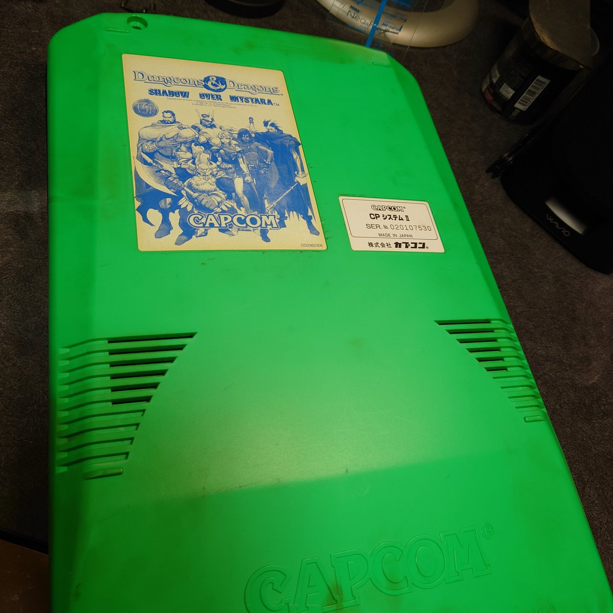 MiracleHero1's tweet image. #CPS2
友人から電池爆発ガワ無傷ミスタラを譲って貰ったのでガワ割れ補修ミスタラと
中身をチェンジ
なお基板の方は「こんなになっても入れる保険あるんですか？」状態だった