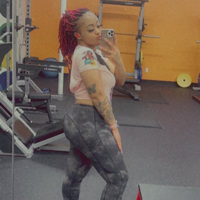 daniellealexia_'s tweet photo. #NewProfilePic https://t.co/0LGLMQkzp5