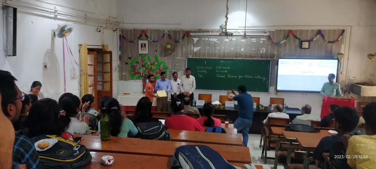 AmitavaRakshit3's tweet photo. #OneScience Global science is critical to achieving global wellbeing Celebrated at @directoragbhu with a broader objective to ignite an interest in science, inspire people, especially students and make them aware of the latest developments in S&T @bhupro @IndiaDST @deanagbhu @ISC https://t.co/Uex0ZbGyRR