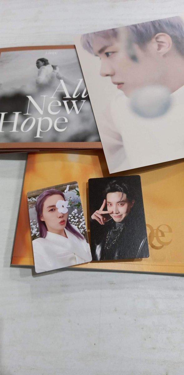 purpletimeph's tweet photo. Looking for ka trade 💜

All new hope photofolio RPC
Have : Hobi Long Hair
Want : Hobi Black Gloves 

Dm me 📩 https://t.co/IdVKc8b1mD