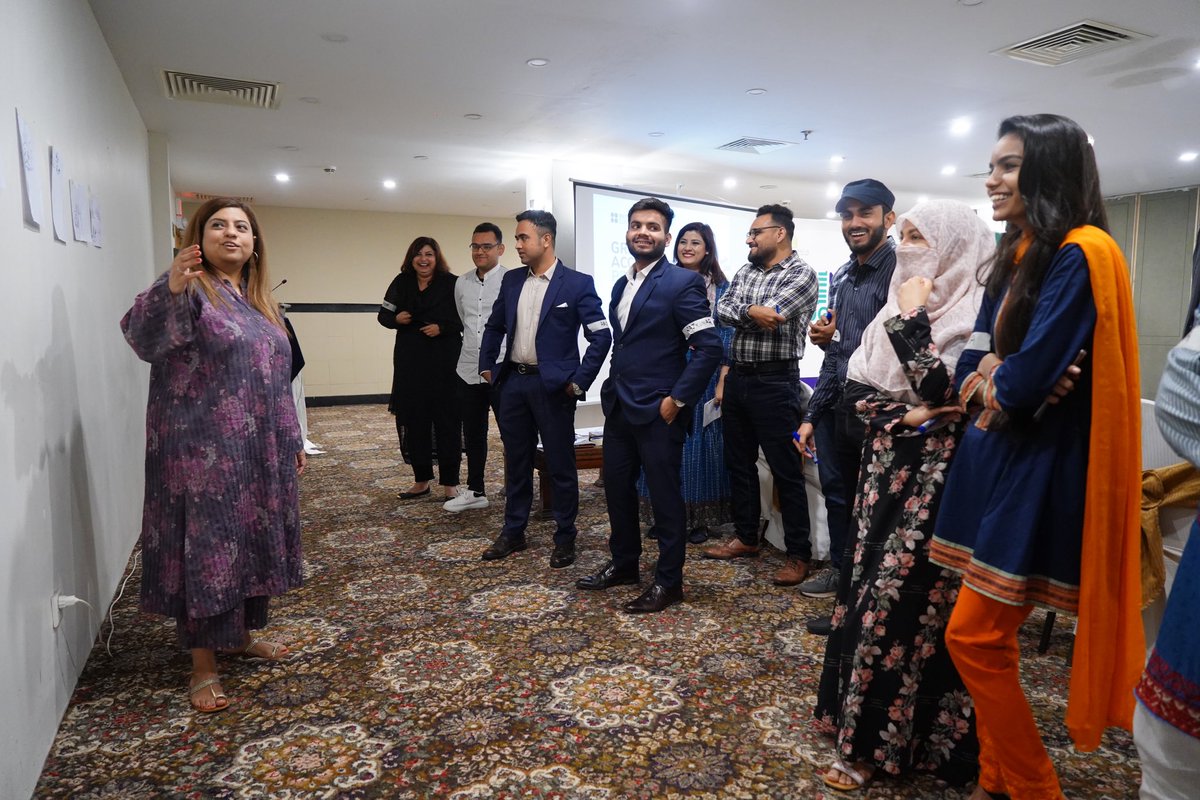 solforgpk's tweet photo. Highlights from what went around on day 1 of the 3-day bootcamp being conducted under the Green 🍀Acceleration Programme by Master Trainers @NoorZafer and @Faizan_Arafat in #Karachi. 

#GAP #Sindh #GreenJobs https://t.co/fugui86a3f