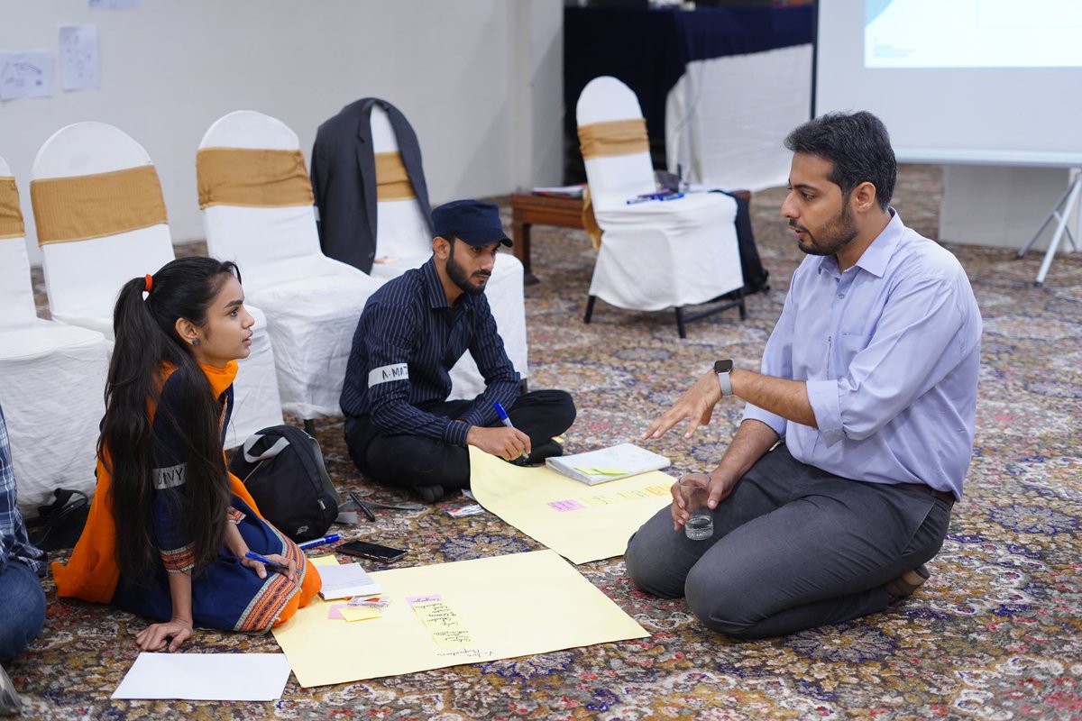 solforgpk's tweet photo. Highlights from what went around on day 1 of the 3-day bootcamp being conducted under the Green 🍀Acceleration Programme by Master Trainers @NoorZafer and @Faizan_Arafat in #Karachi. 

#GAP #Sindh #GreenJobs https://t.co/fugui86a3f