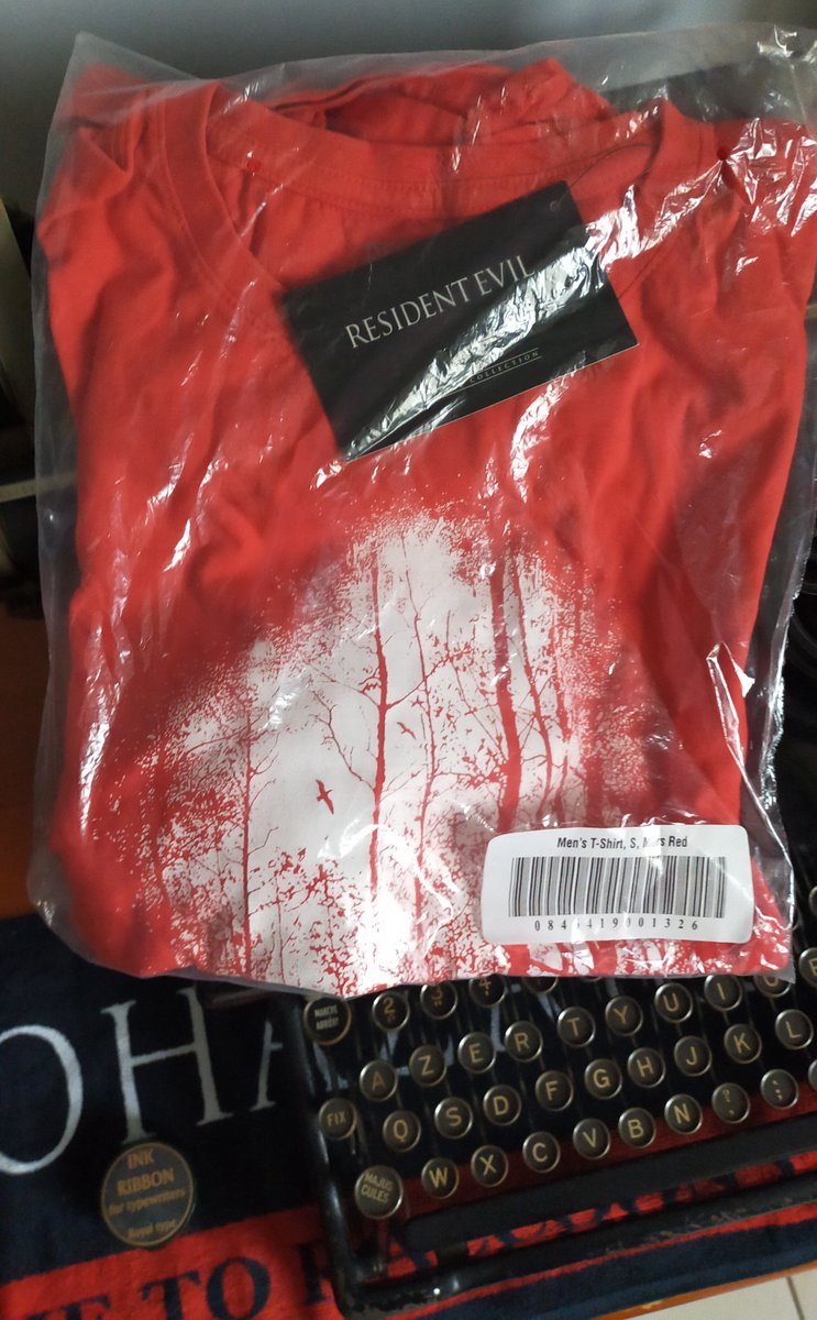 BiohazardFrance's tweet photo. 🎁Tente de gagner ce superbe T-shirt #ResidentEvil4 (Taille S)
Pour ce faire:
1.  Suivre ✅ @BiohazardFrance
2. ❤️ce tweet
3. 🔄 RT ce tweet
4. Invite en commentaire un ami qui kifferait de le porter à ta place !
TAS le 05/03/23 à 23h. #REBHFun https://t.co/gUVzcNwmVw