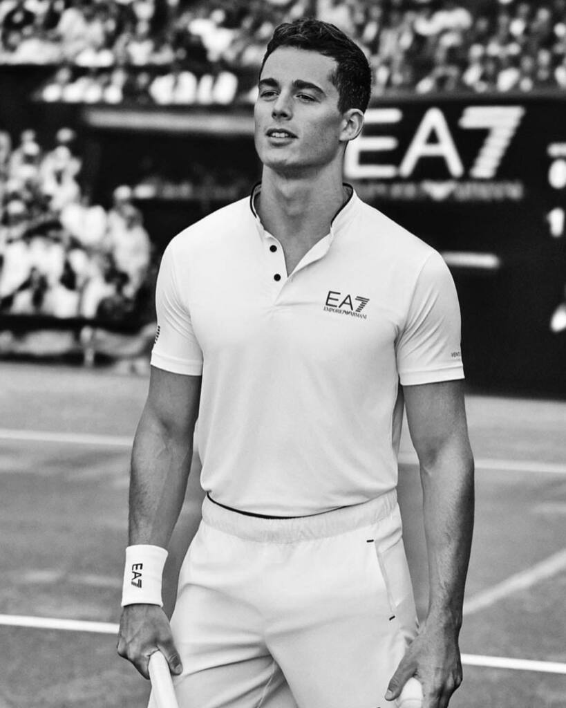 _DigitalArea_'s tweet photo. #Postproduction by #digitalarea #digitalareaNyc #digitalareaMilano Emporio Armani shot by @giampaolosgura with Pietro Boselli Miguel Angel Arnau @chrisboalsartists https://t.co/JhjA3KkTEE https://t.co/XlINTIE5ub