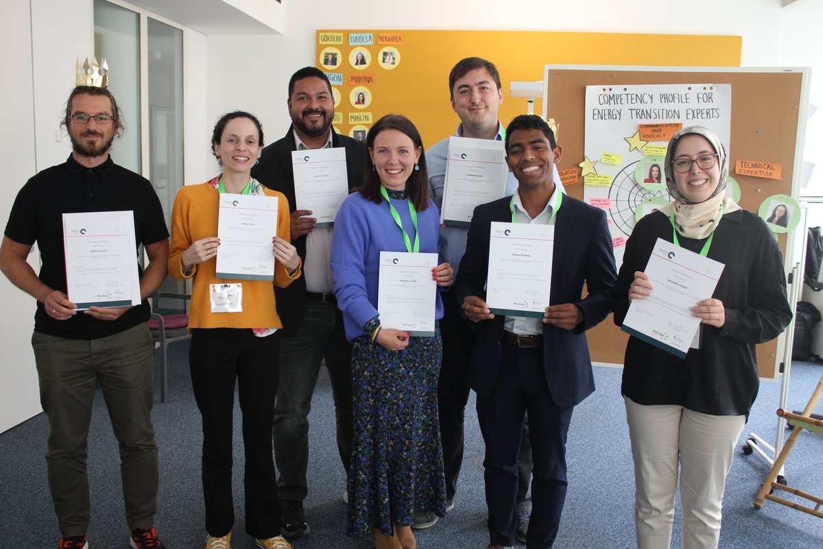 OPPORTUNITY: Are you a future driver of change in your country’s #energytransition? Do you have a special interest in #H2 and #PtX? Then Agora’s Hydrogen &amp; PtX Training is for you!

Learn more and apply for the Fall 2023 #training by 03rd April 2023: bit.ly/2ClKzeI