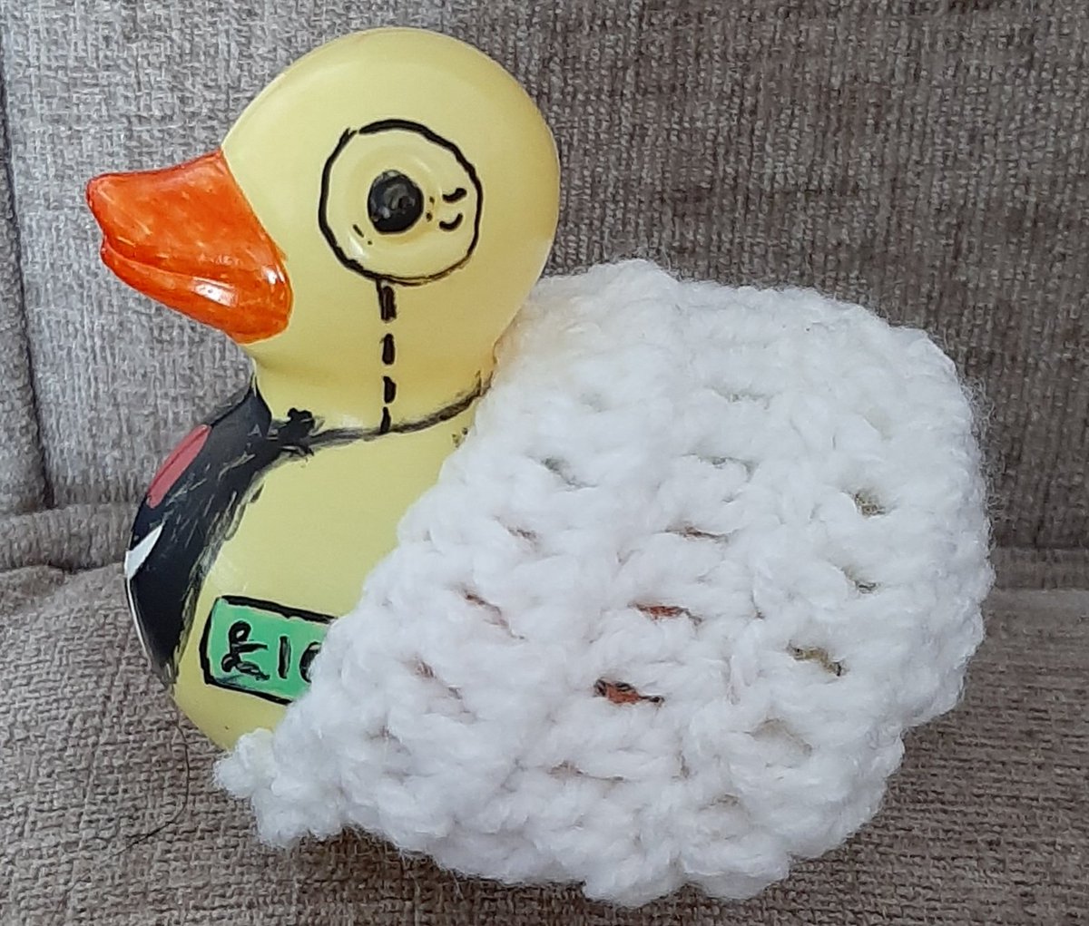 BandonHillGLT's tweet photo. Hello let me introduce myself. I'm Duckington and I will be racing in the @BhPsa Duck Race. Thank you to Progressive Martial Arts in Carshalton for sponsoring me. I hope I can do a quacking job come race day! #duckrace #martialarts  #PSA #Duckington #CurieClass https://t.co/cwdjwsDJaH