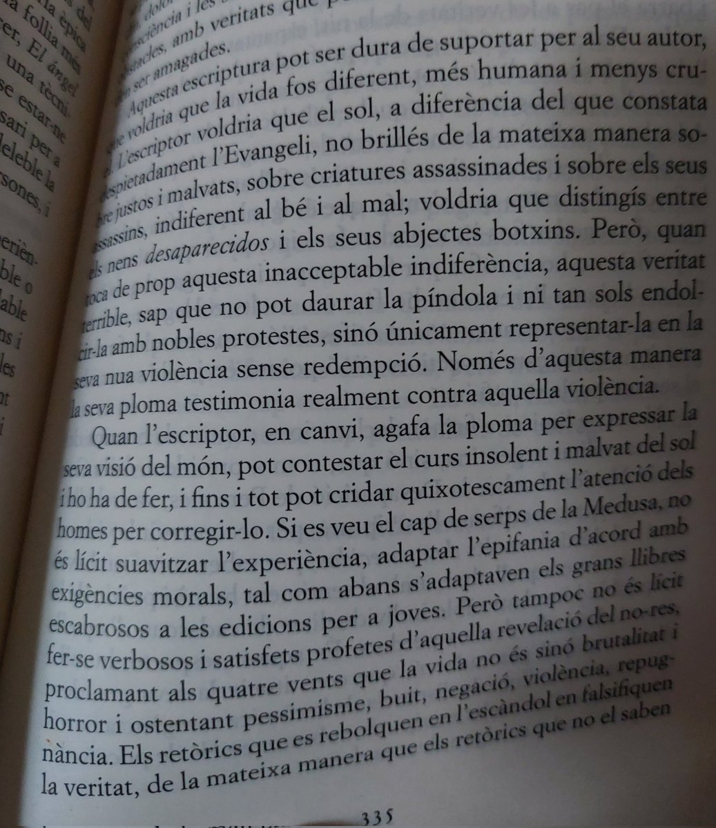 Clidice's tweet photo. Magris tot parlant de Sábato. Cops de puny a la boca de l'estómac o com baixar l'escala cap a l'infern. #claudiomagris #ernestosabato #Alfabets @Edicions1984 https://t.co/7SumbVJHTo