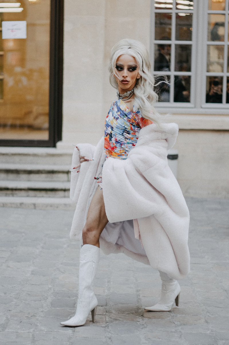 maevainfinity's tweet image. @iambilalhassani 🫶🏻 #PFW23 #weinsanto #ParisFashionWeek