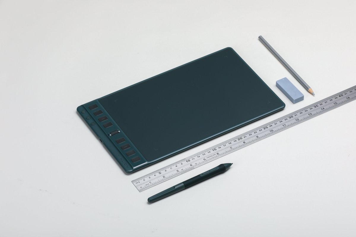 HuiontabletD's tweet photo. 🔥Inspiroy 2 L-Black
🔥Inspiroy 2 S-Sakura Pink
🔥Inspiroy 2 M-Pine Green
#huiontablet #inspiroy #huion #huionteam https://t.co/gYspZt5ZO8