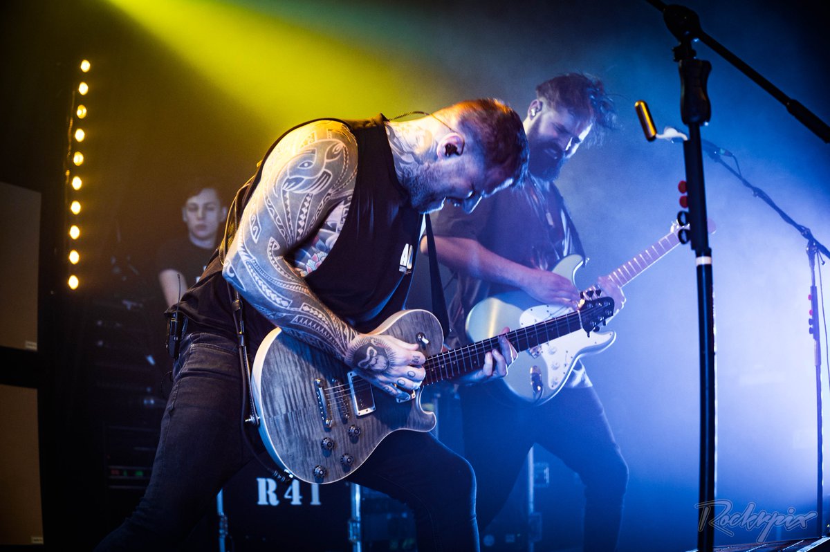 WRINKLYCLUB's tweet photo. https://t.co/I08pgnJpWY @KrisBarrasBand #PHOTOS @DeaMatronaBand #VIDOFDAY @TheGarageHQ @Rockrpix @thebloodynerve @CentralpressPR #KLIDAS @bandwithoutband #FIREWING @massacrerec @shoresofnull @AsherMedia @rile_la @judith_fisher #TRACKSOFDAY @RichardDunning @oldbushblues #PODOFDAY https://t.co/Heeg9c1x4z