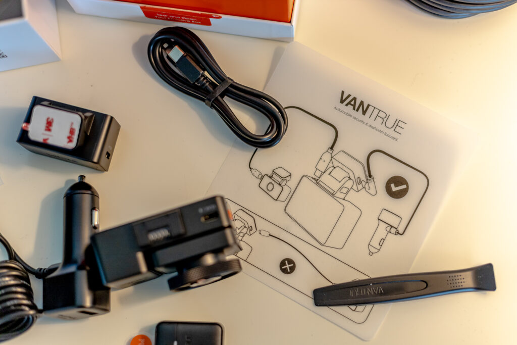 NHuenerfuerst's tweet image. grade gebloggt: #Vantrue E2 Dual Dashcams ausgepackt, installiert und ausprobiert - huenerfuerst.de/archives/vantr… - #CarCamera #DashCam #FrontAndRear #MotionDetection #VantrueE2Cam /Nils Hünerfürst @VantrueOfficial