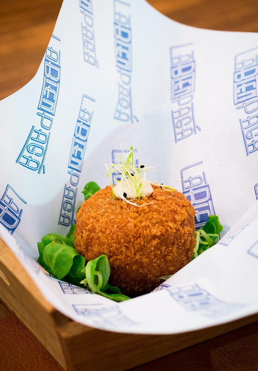 ¡Si el cuerpo te pide un plato de puchero, nosotros te lo damos en forma de Croquetón!
¡No te puedes quedar sin probarlo!