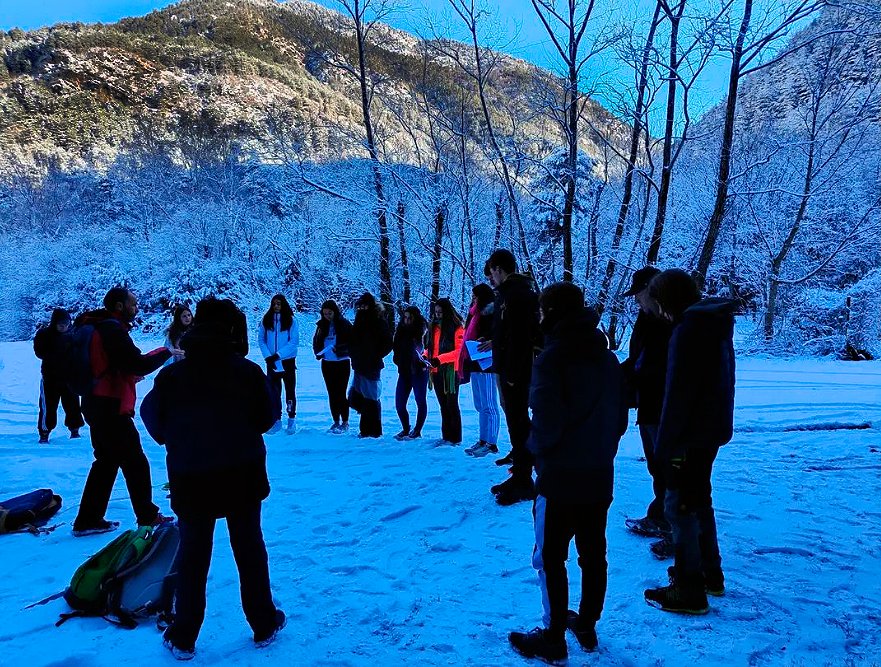 1er de batxillerat científictecnològic de l'<a href="/INS_Costafreda/">INS Alfons Costafreda</a>  de #Tàrrega ha indagat sobre els pigments fotosintètics 🌿, ha avaluat l'estat ecològic del riu Noguera de Tor💧, i ha determinat la producció d'un bosc de pi roig 🎄. Tres dies de sol, neu i treball competencial 😊