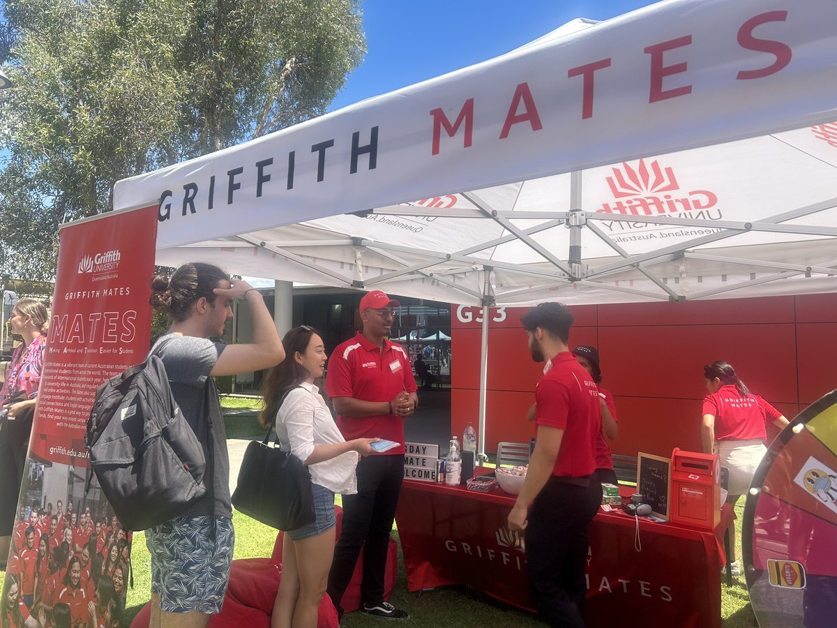 heidipiper's tweet photo. Superb to welcome a lecture theatre full of new international students @Griffith_Uni Gold Coast campus today and soak up the O week excitement on campus @Griffith_Intl @GriffithMates @STodd_Griffith @StudyGoldCoast #goglobal #internationaleducation https://t.co/VAbefWXLae
