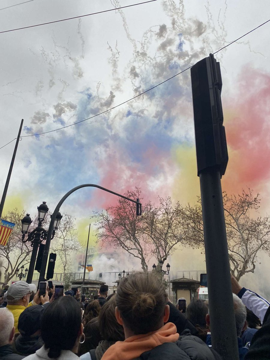 24/7 Valencia tweet media