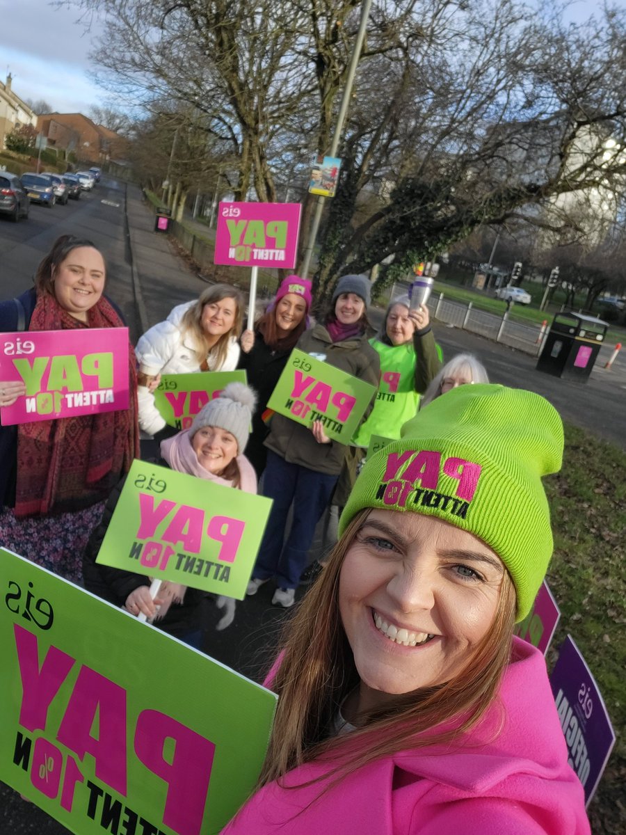 MrsMHedley's tweet photo. Blairdardie Primary  💚💕
 #payattention @EISGlasgow https://t.co/JmtitOmr6g